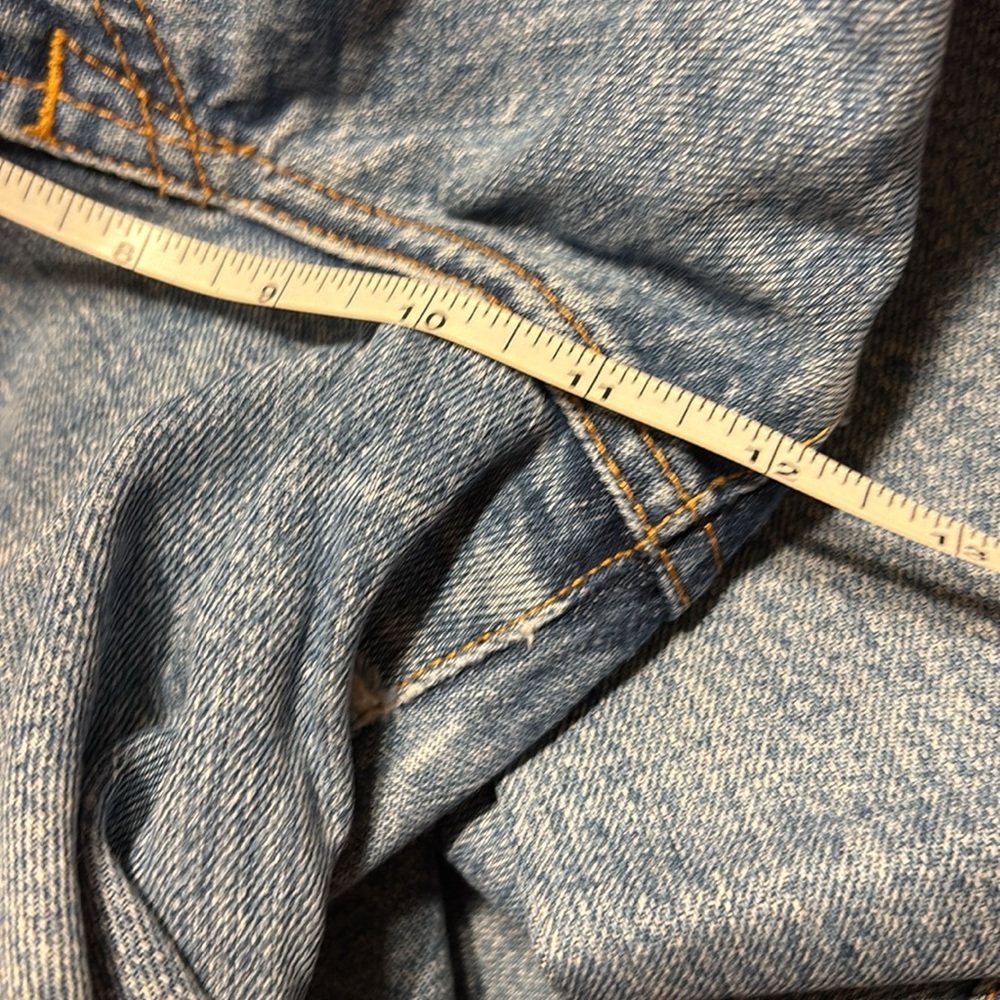 Vintage Lucky Brand Blue Denim Jeans Size 34
Measurements in pics - Picture 4 of 12